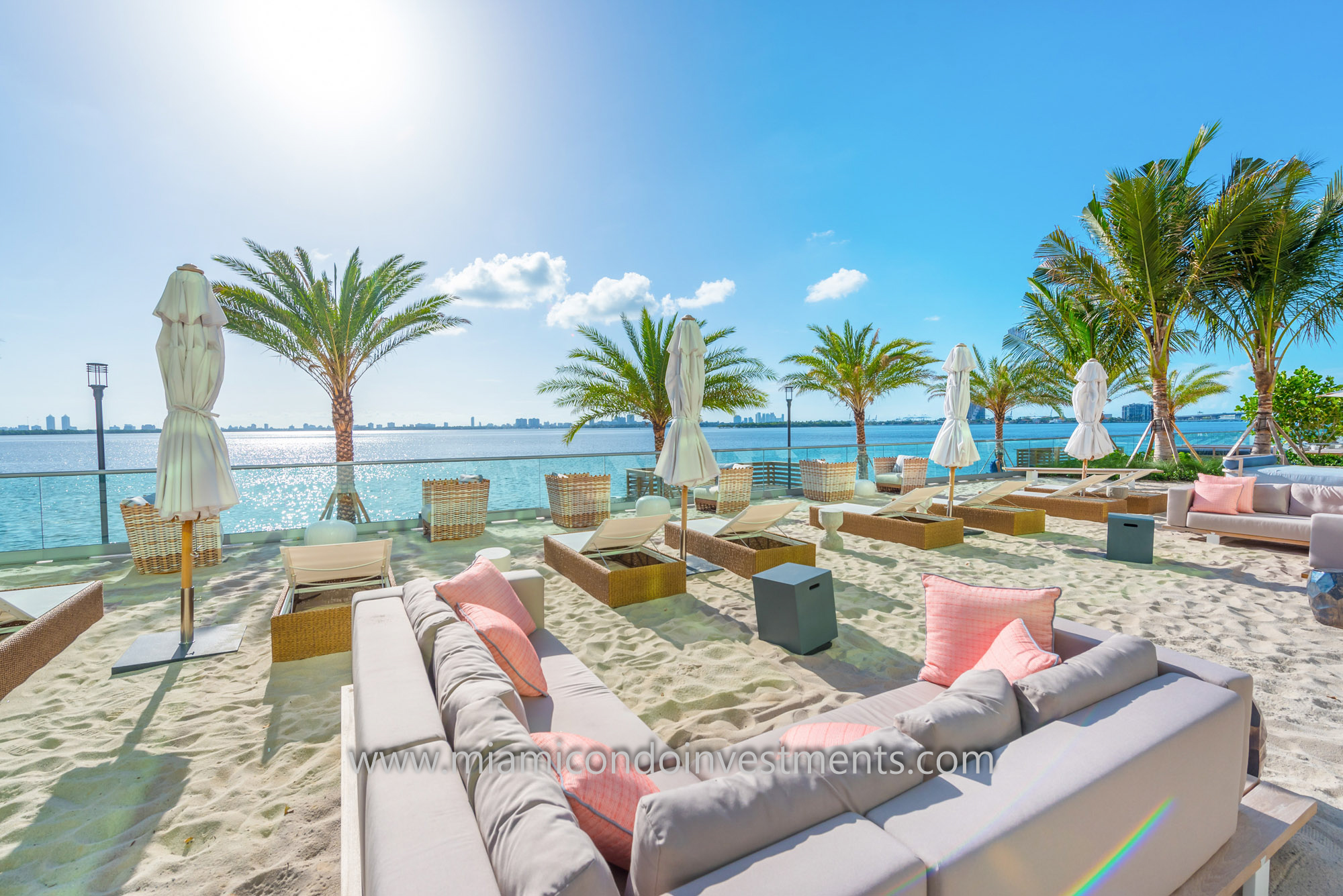biscayne beach condos club umbrellas | Biscayne Beach Miami Condos
